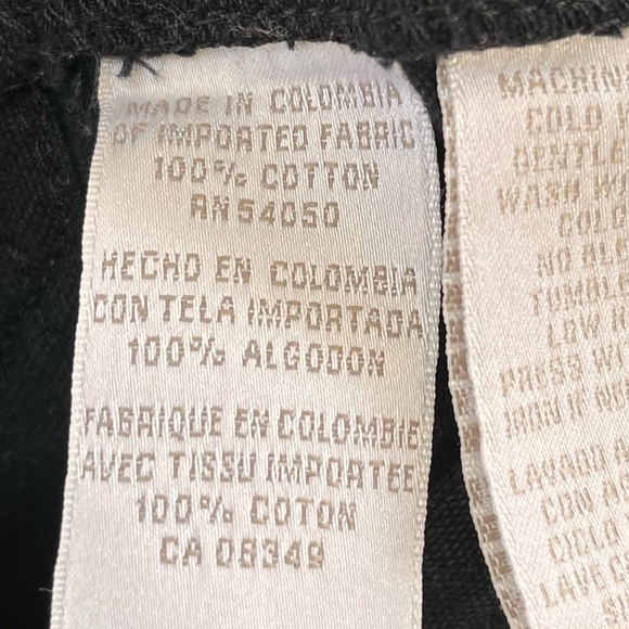 Jones New York Black Lightweight Jacket. Size Medium. - Picture 13 of 13